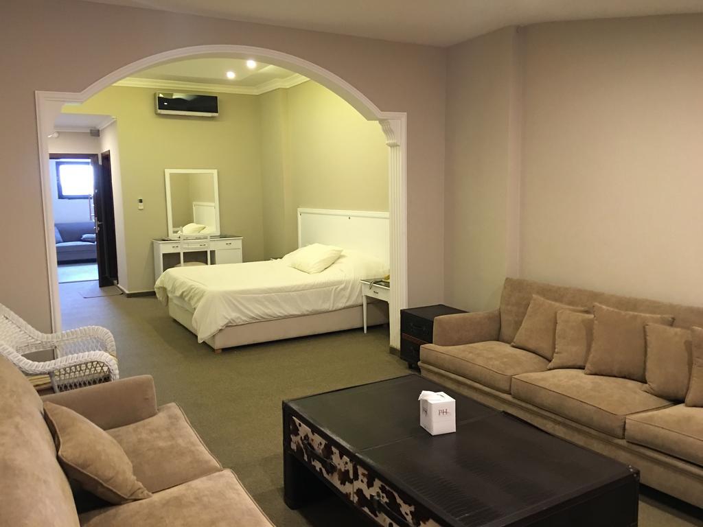 Platinum Hotel Tyr Extérieur photo